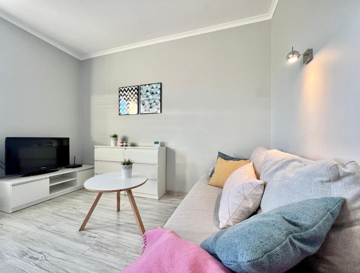 Eliza By Q4Apartments กดิเนีย ภายนอก รูปภาพ