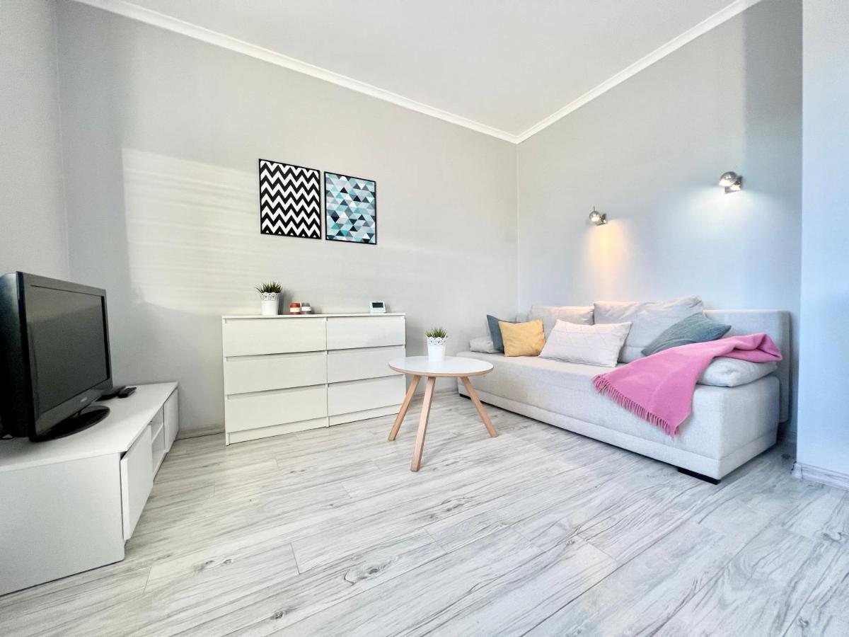 Eliza By Q4Apartments กดิเนีย ภายนอก รูปภาพ